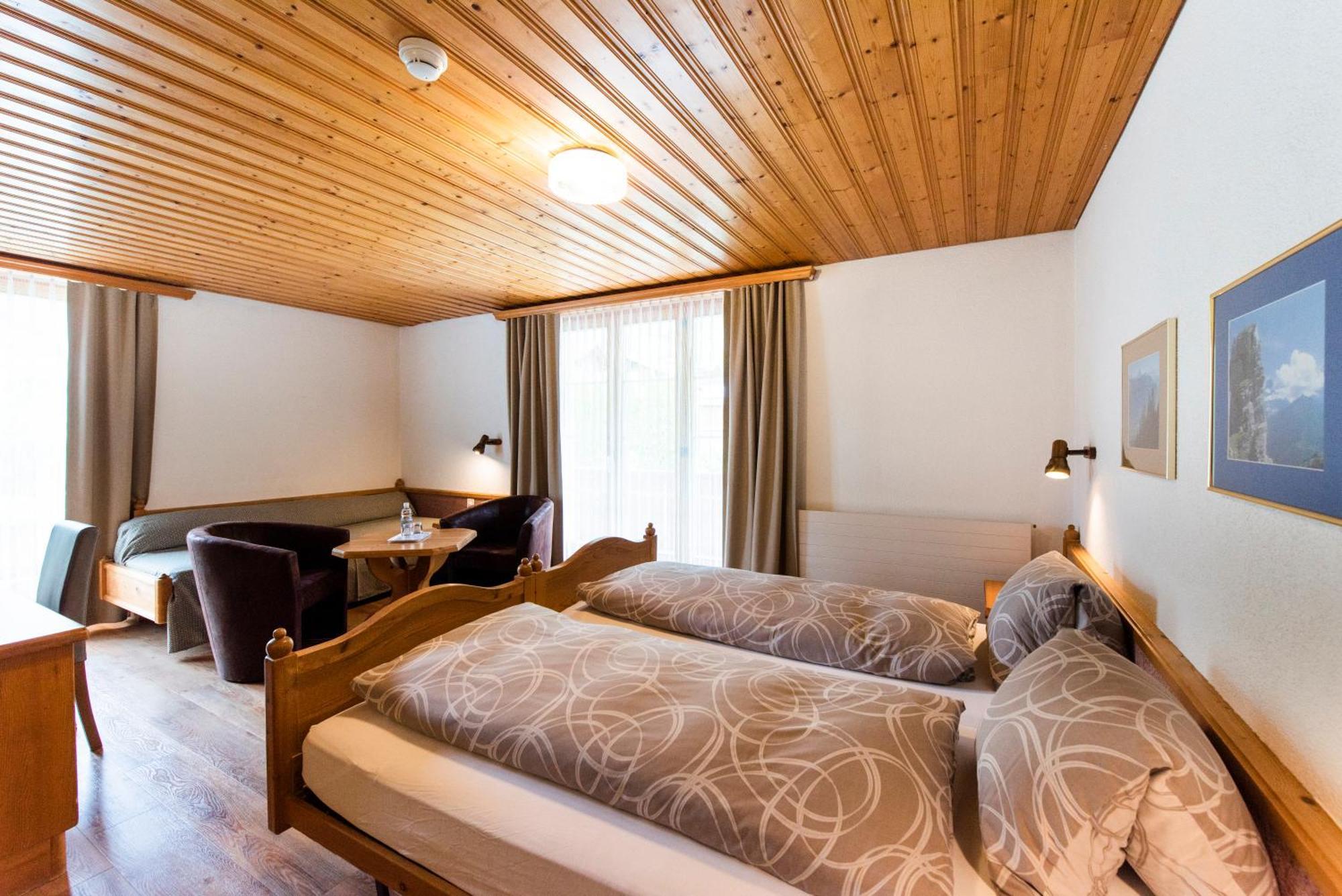 Hotel Brienzerburli Brienz  Kültér fotó