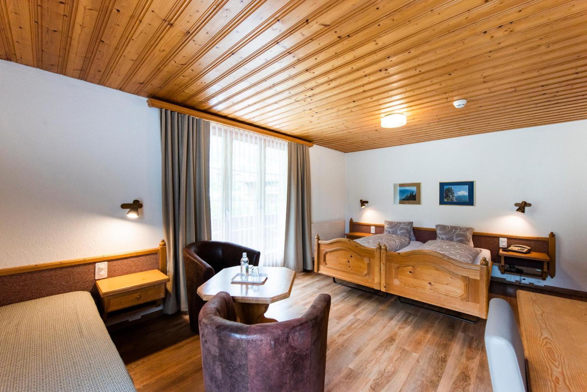 Hotel Brienzerburli Brienz  Kültér fotó
