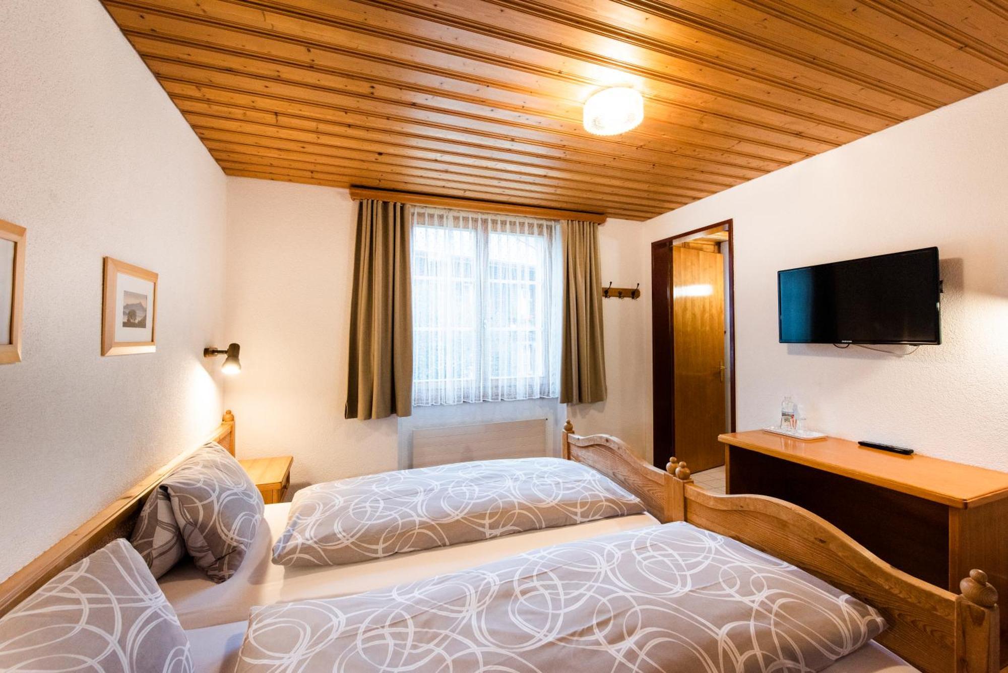 Hotel Brienzerburli Brienz  Kültér fotó